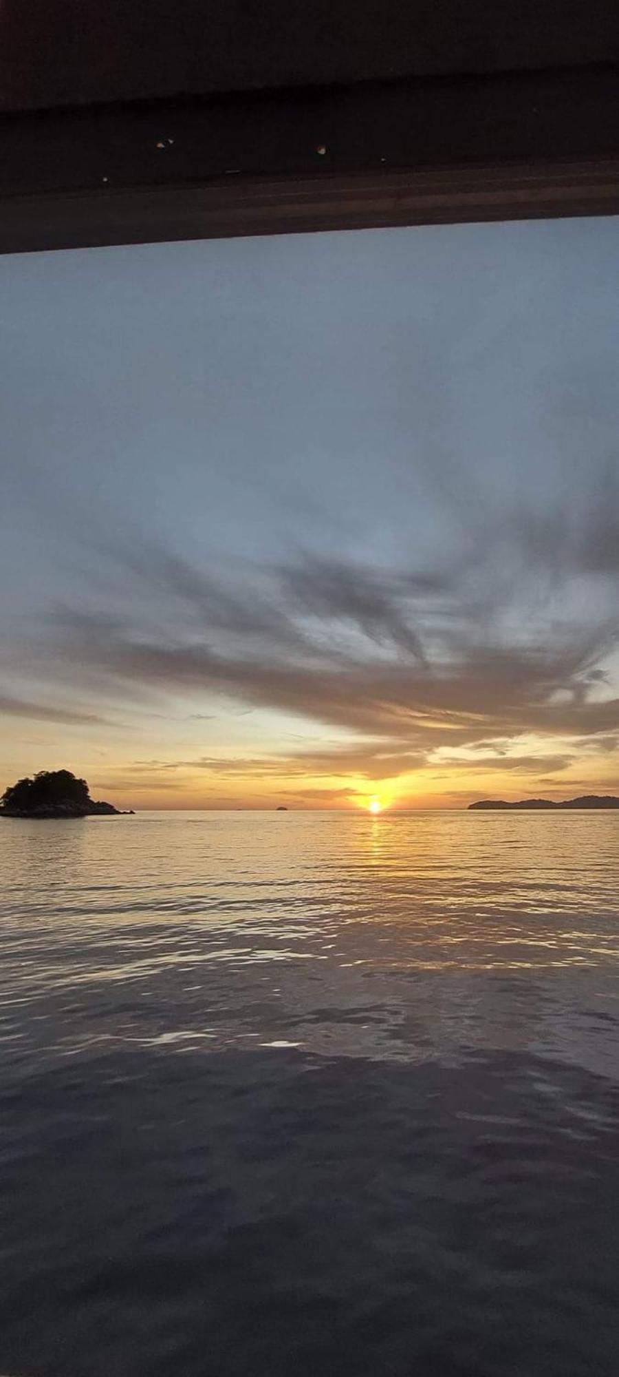 Ella'S Place Salang Tioman Kampong Ayer Batang 外观 照片