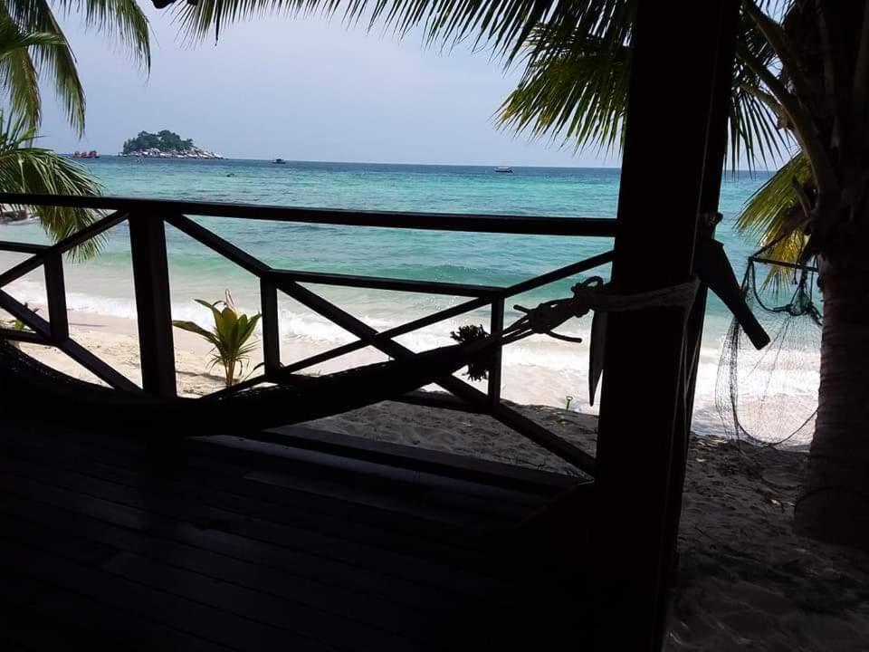 Ella'S Place Salang Tioman Kampong Ayer Batang 客房 照片