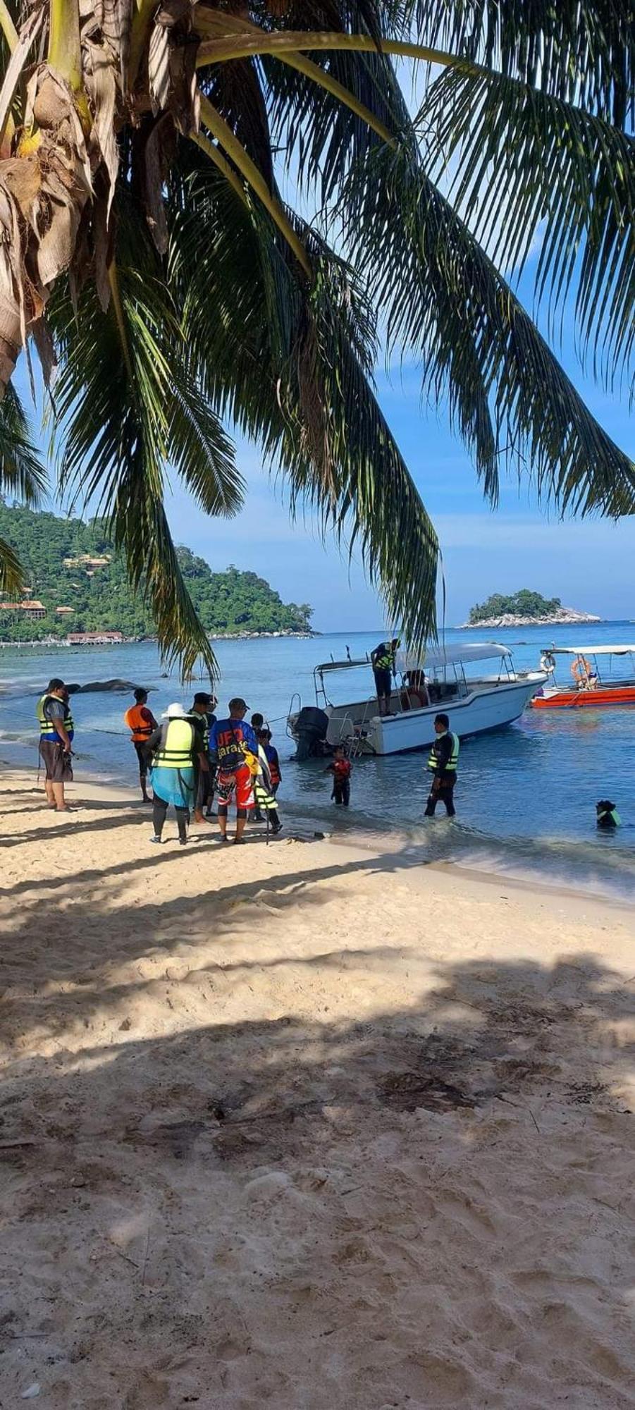 Ella'S Place Salang Tioman Kampong Ayer Batang 外观 照片