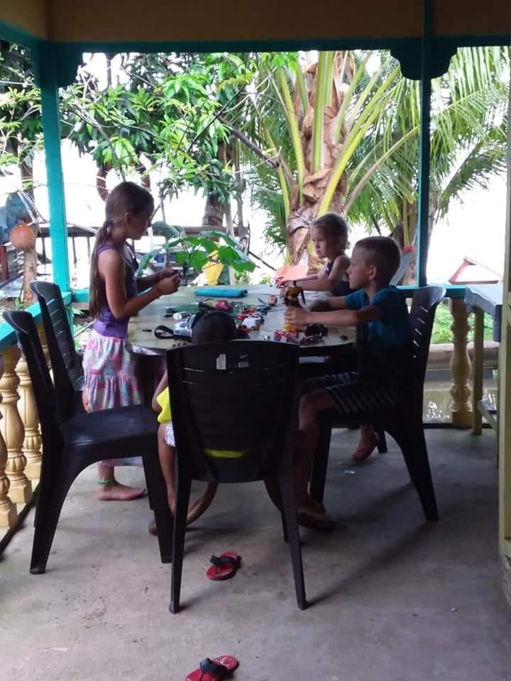 Ella'S Place Salang Tioman Kampong Ayer Batang 外观 照片