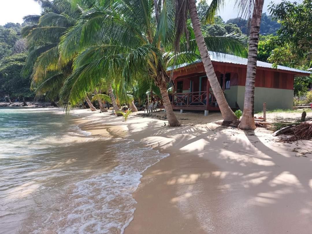 Ella'S Place Salang Tioman Kampong Ayer Batang 外观 照片