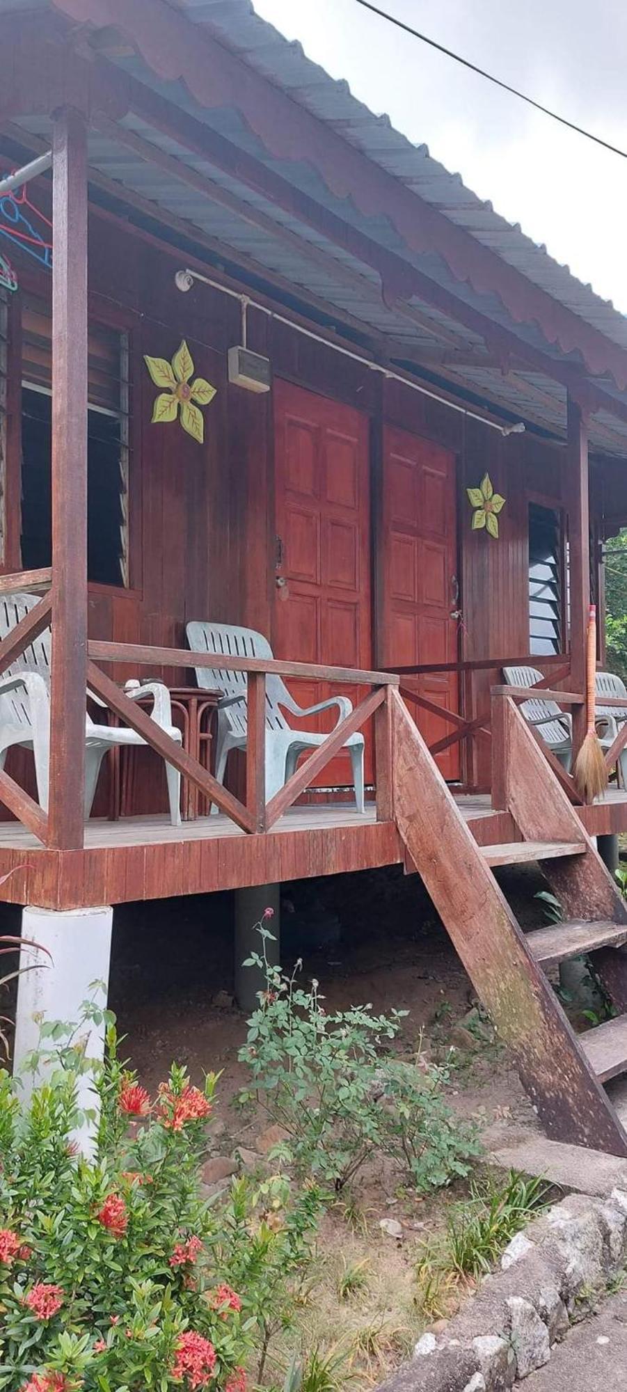 Ella'S Place Salang Tioman Kampong Ayer Batang 外观 照片