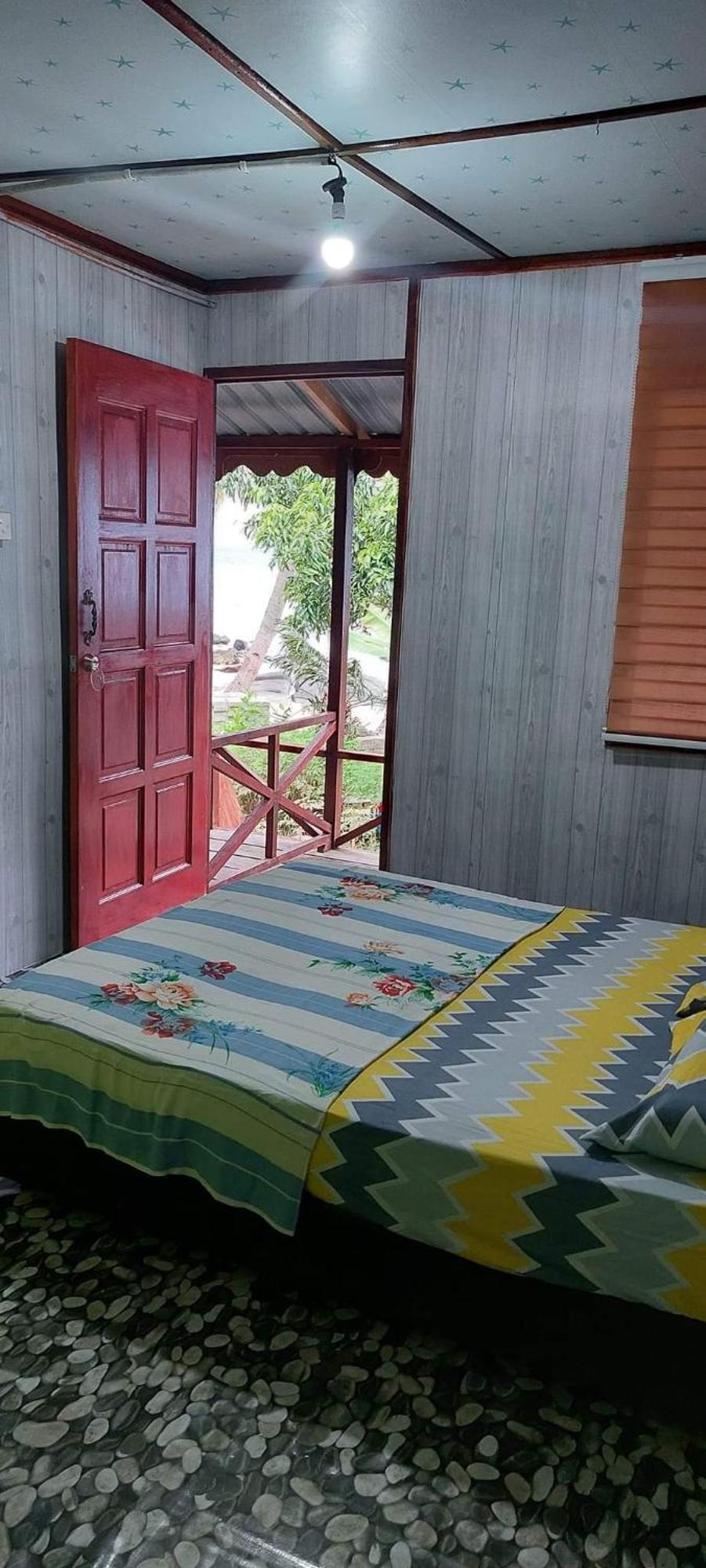 Ella'S Place Salang Tioman Kampong Ayer Batang 外观 照片
