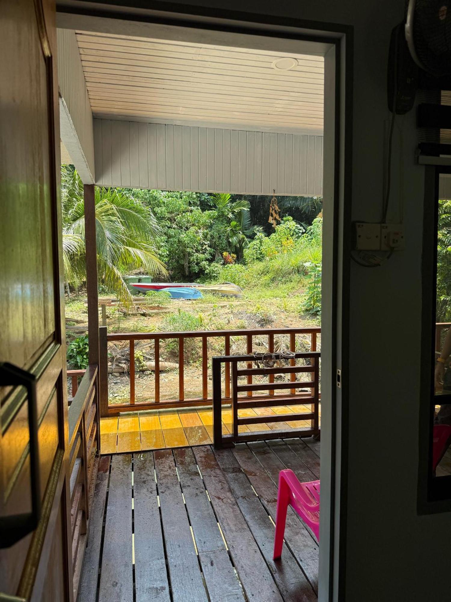 Ella'S Place Salang Tioman Kampong Ayer Batang 外观 照片